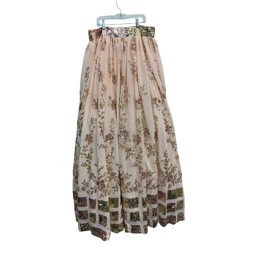 Rose Gold Skirt with Gold‎ Top - Picture 2 of 10